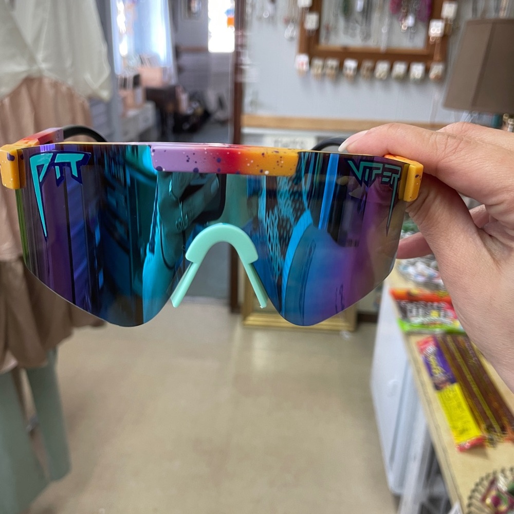 VIPER Mirrored Shield Sunglasses in Blue & Purple with Mint Nose Pad